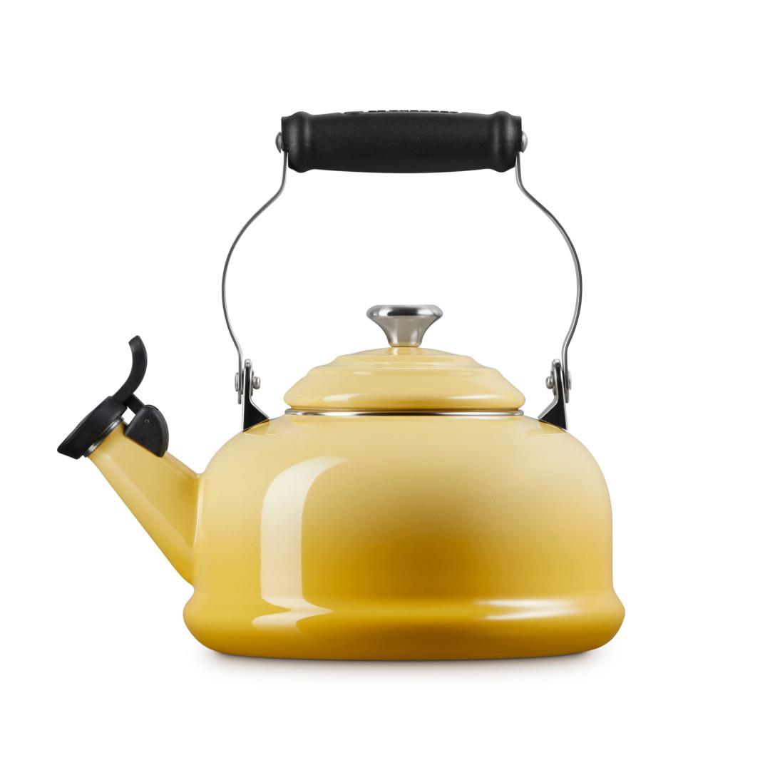 Le Creuset 1.6L Classic Whistling Tea Kettle